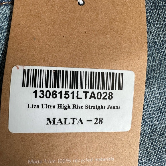 REFORMATION NWT Liza Ultra High Rise Jeans W size 28.  SOFT😍 Perfect stretch - Picture 5 of 12
